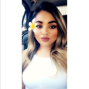 Meet your Posher, Ariana